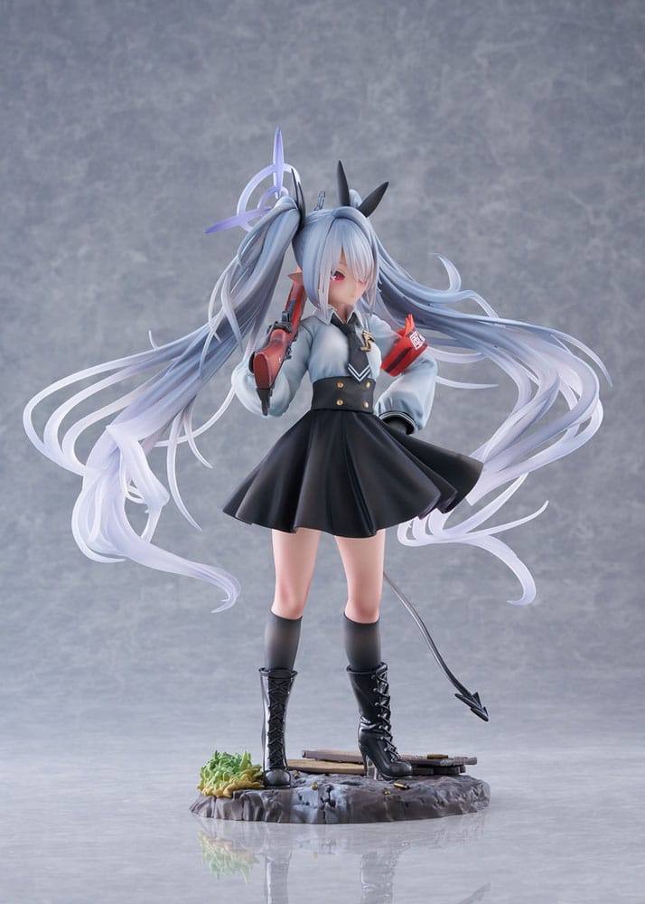 blue archive shiromi iori scale figure ()