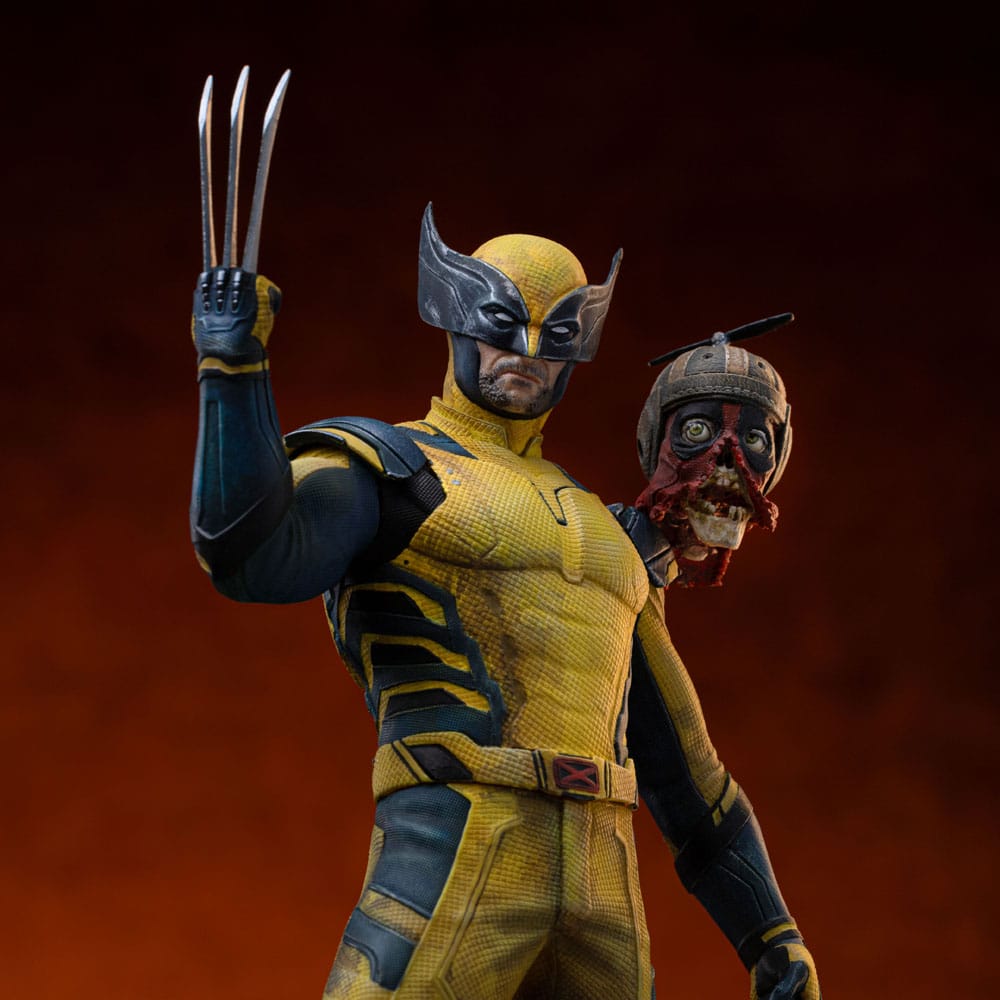 deadpool art scale wolverine and headpool statue ()
