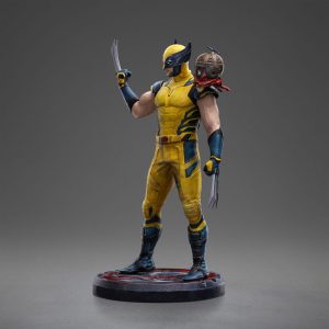 deadpool art scale wolverine and headpool statue ()