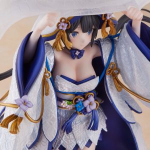 is it wrong to try to pick up girls in a dungeon hestia shiromuku ver scale figure ()