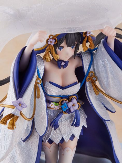 is it wrong to try to pick up girls in a dungeon hestia shiromuku ver scale figure ()