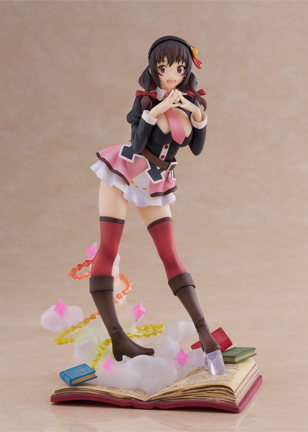 konosuba gods blessing on this wonderful world yunyun dx ver scale figure ()