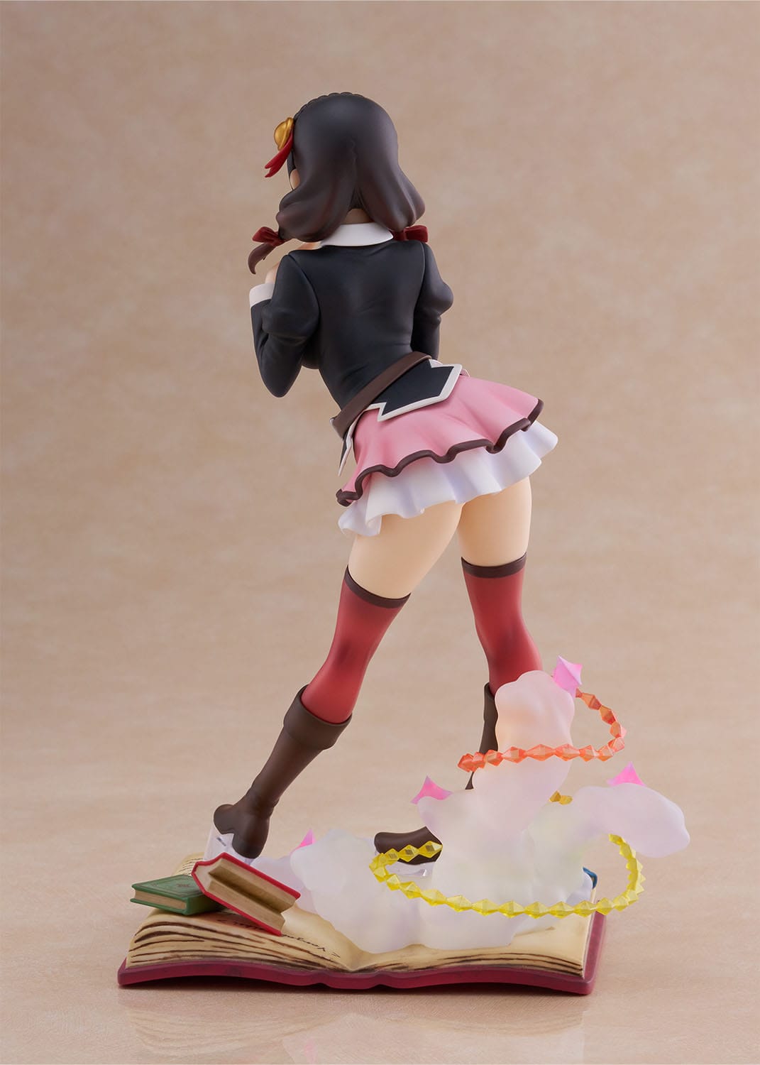 konosuba gods blessing on this wonderful world yunyun dx ver scale figure ()