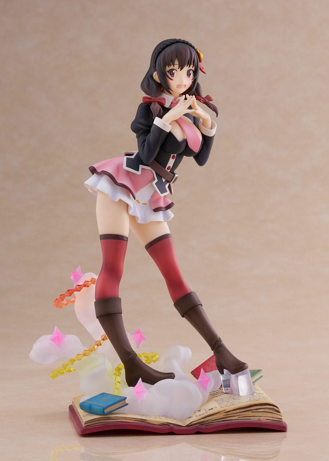 konosuba gods blessing on this wonderful world yunyun dx ver scale figure main