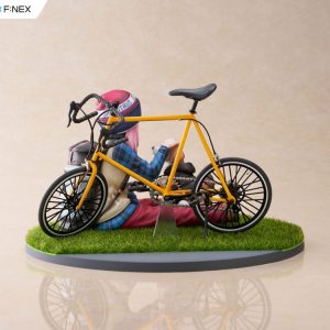 laid back camp nadeshiko kagamihara scale figure ()