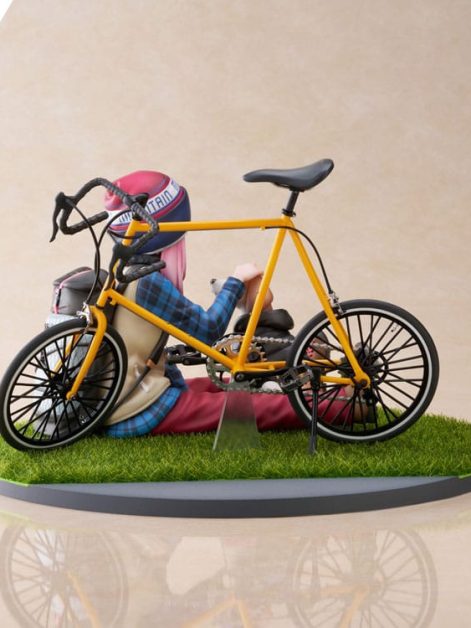 laid back camp nadeshiko kagamihara scale figure ()