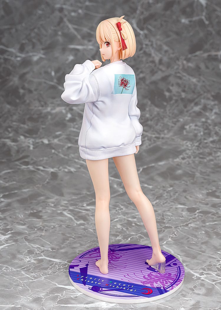lycoris recoil chisato nishikigi oversized sweatshirt ver scale figure ()