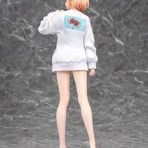 lycoris recoil chisato nishikigi oversized sweatshirt ver scale figure ()