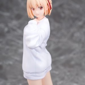 lycoris recoil chisato nishikigi oversized sweatshirt ver scale figure ()