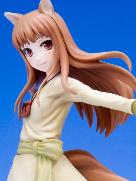 spice and wolf holo scale figure ()