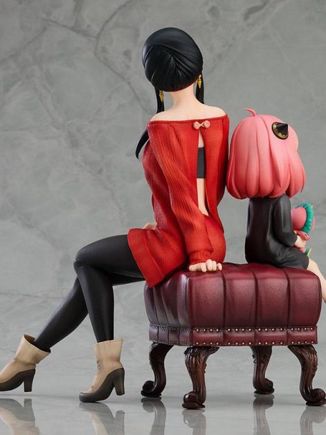 spy x family anya yor cm scale figure ()