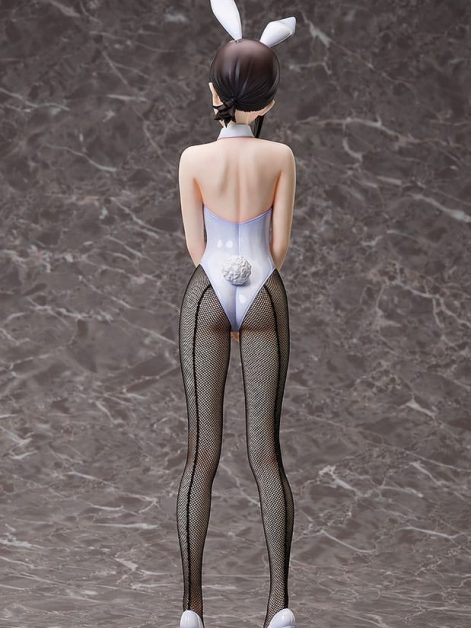 chainsaw man kobeni bunny ver scale figure ()