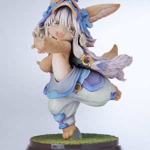 made in abyss the golden city of the scorching nanachi new outfit ver scale figure ()