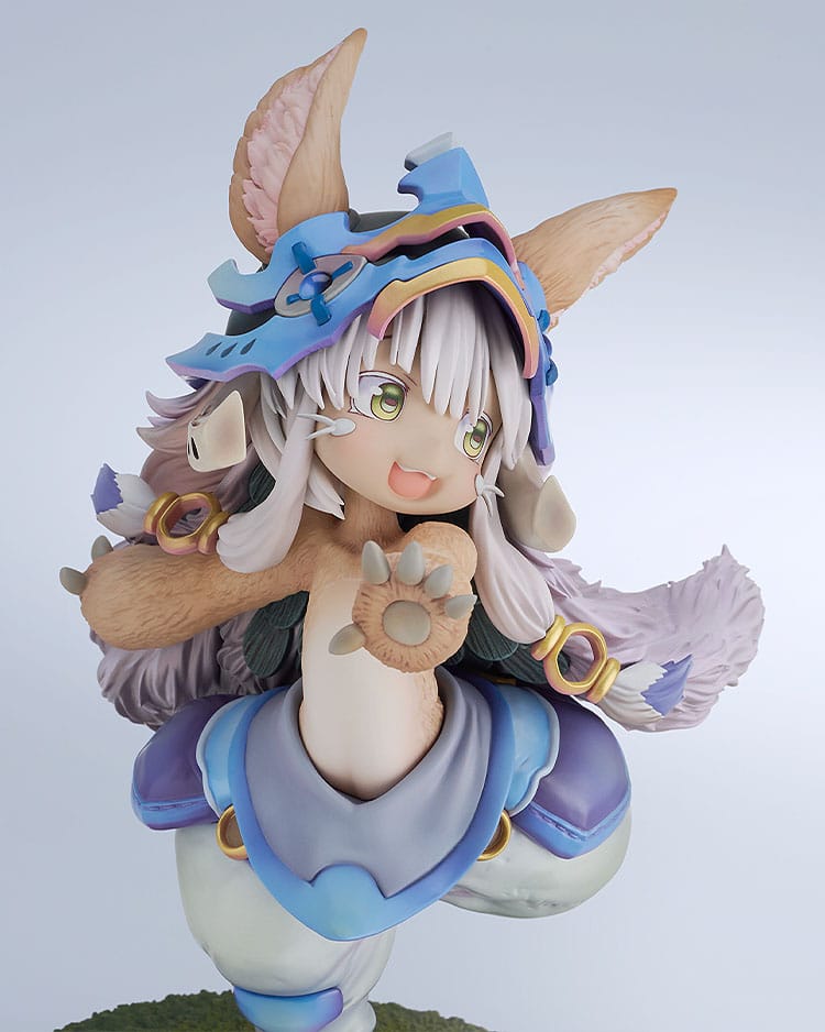 made in abyss the golden city of the scorching nanachi new outfit ver scale figure ()