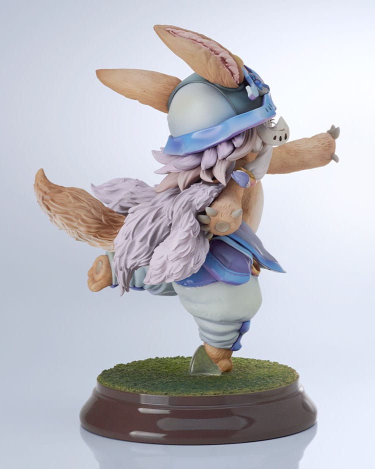 made in abyss the golden city of the scorching nanachi new outfit ver scale figure ()