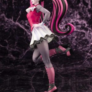 monster high draculaura scale figure ()