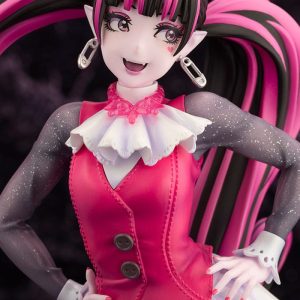 monster high draculaura scale figure ()