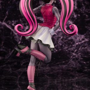 monster high draculaura scale figure ()