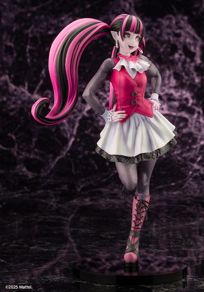 monster high draculaura scale figure ()