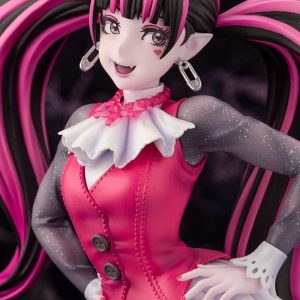 monster high draculaura scale figure ()